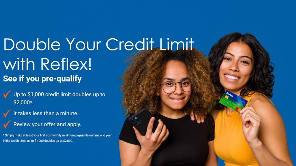 Two women smiling, holding their phones and a Reflex Mastercard®